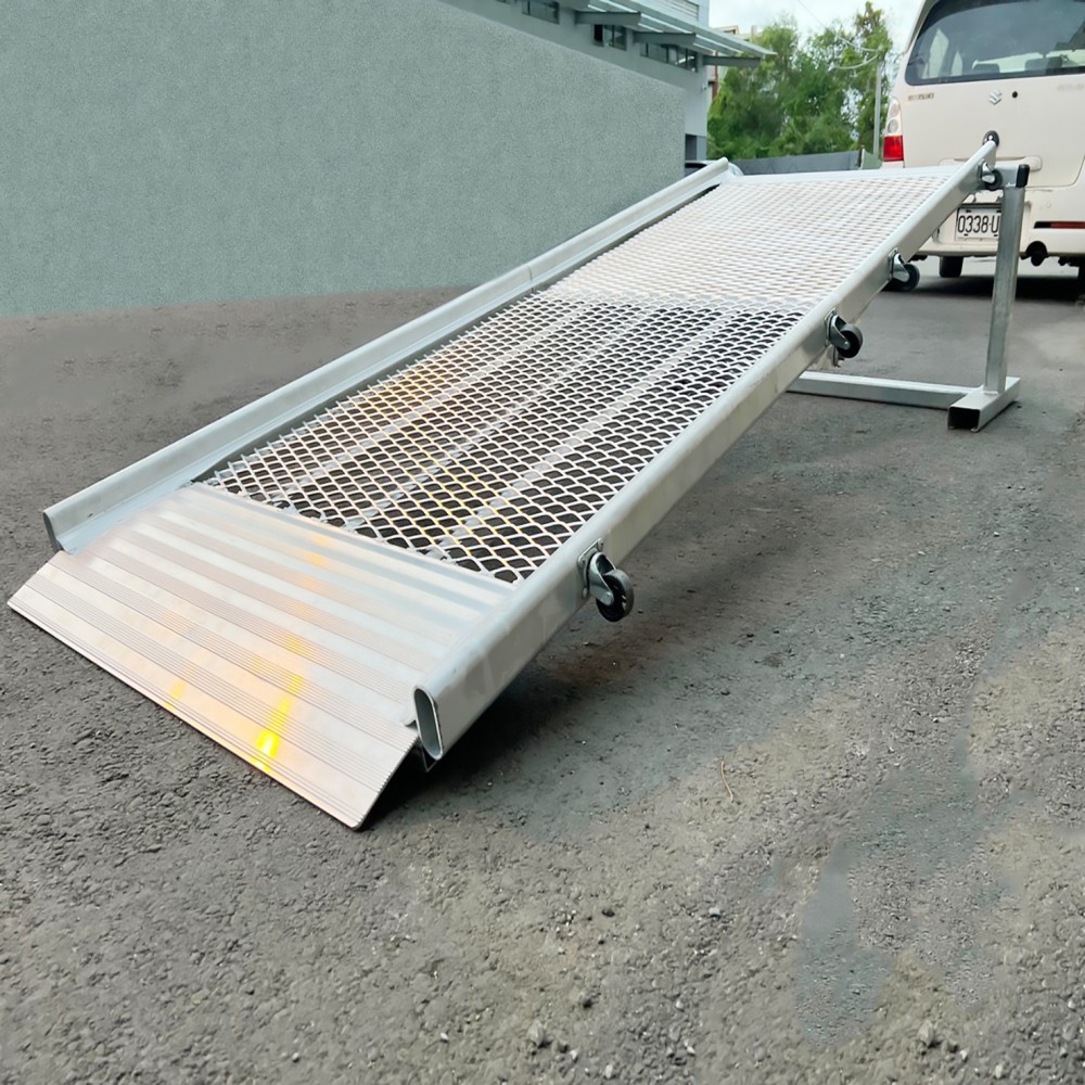 Folding Loading Ramps - AH Series